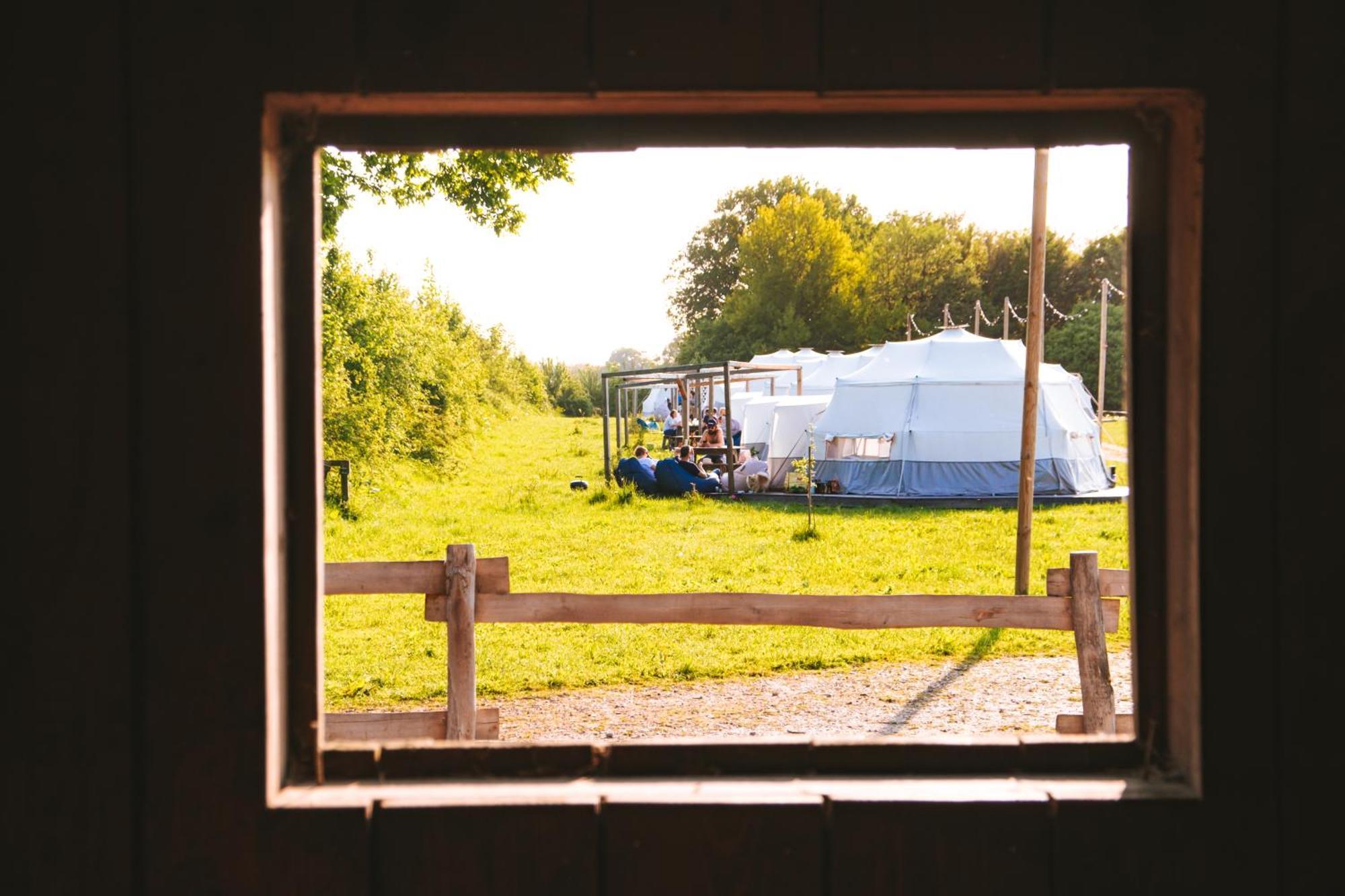 Domo Camp - Nature Glamping Hof Viehbrook Hotell Rendswuhren Eksteriør bilde